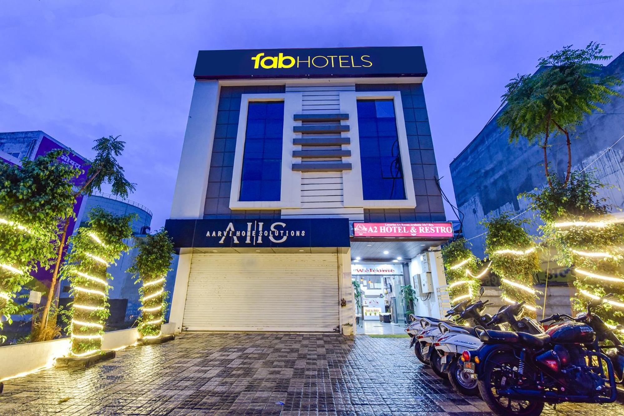 Fabexpress A2 And Restro Hotel Indore Exterior photo