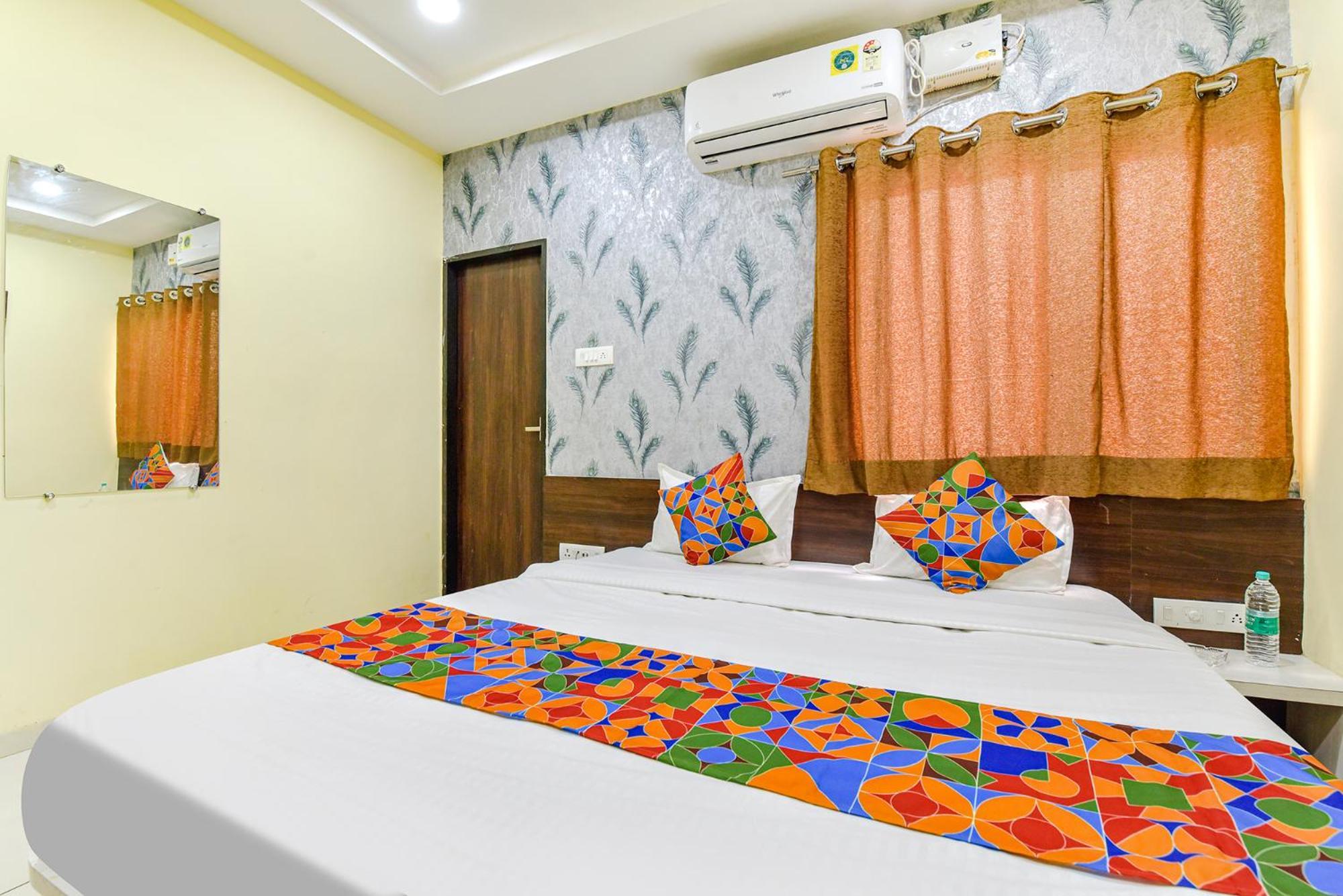 Fabexpress A2 And Restro Hotel Indore Exterior photo
